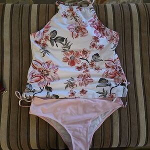 New tankini size large
